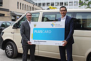 Vorstands-Vorsitzender von Taxi-München eG Frank Kuhle und Geschäftsführer des HELIOS Klinikums München-West Florian Aschbrenner